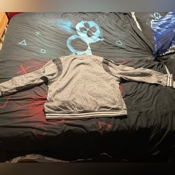 Brooklyn Cloth Gray Button-Up Sweater - Picture 9 of 12